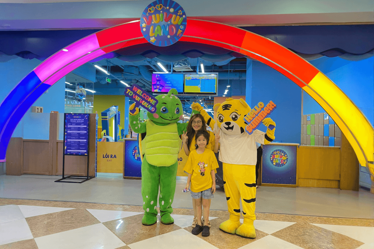 VinKE and Vin Pearl Aquarium