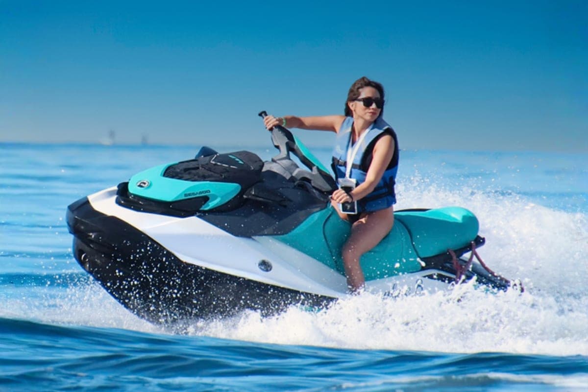 jet ski island hopping abu dhabi AUH