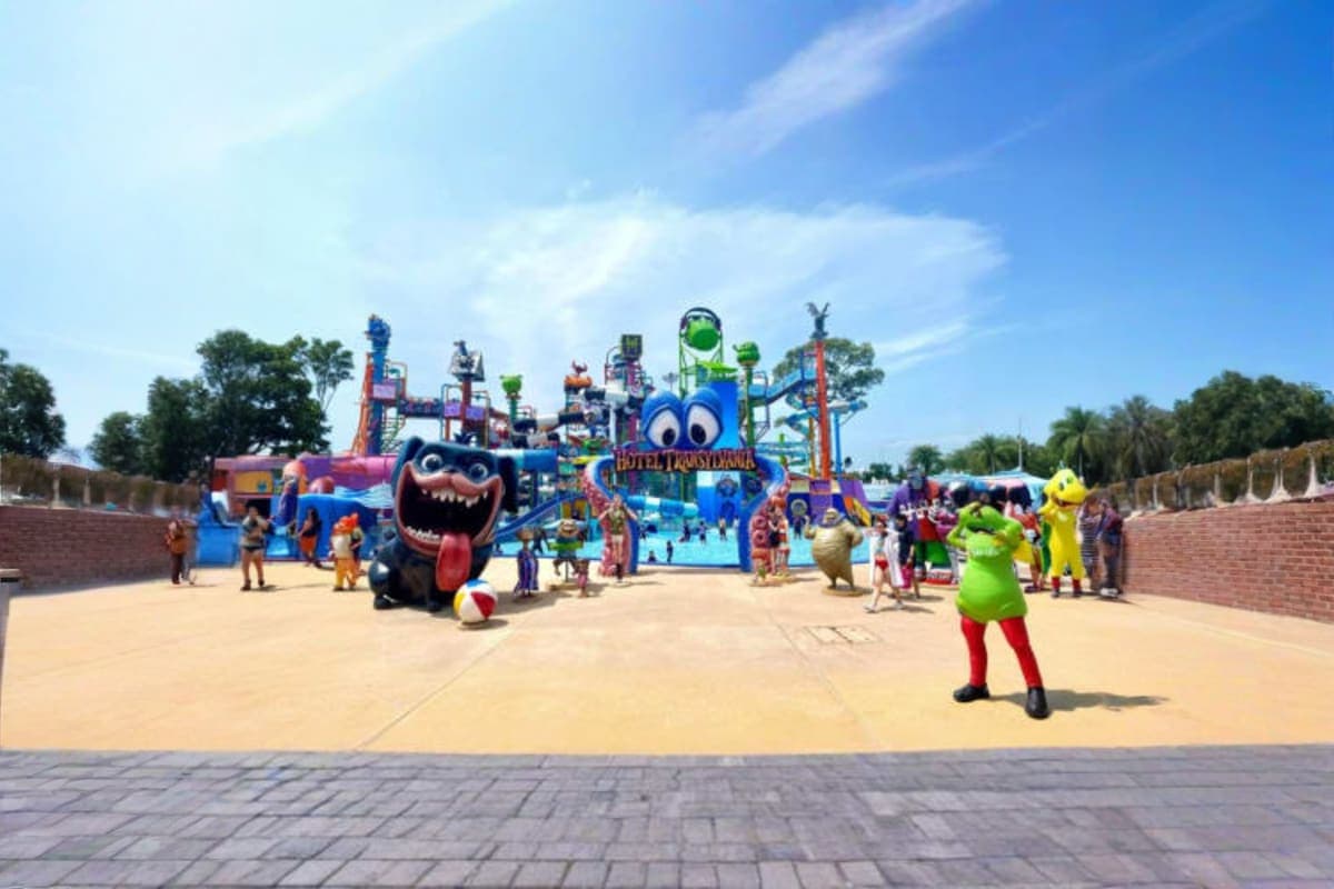 Columbia Pictures Aquaverse Water Park