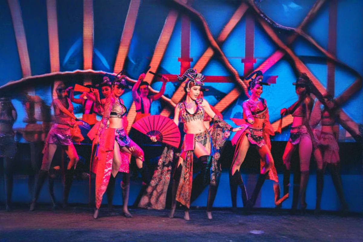 Simon Cabaret show