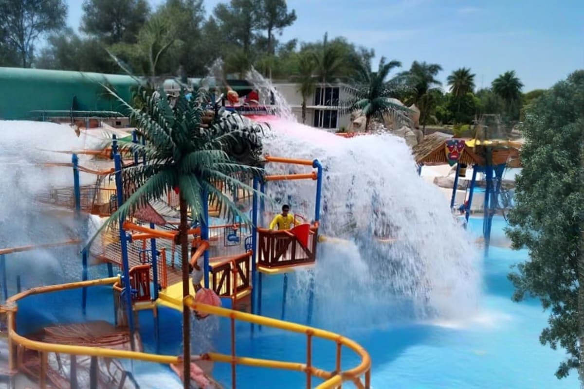 Splash Jungle Water Park