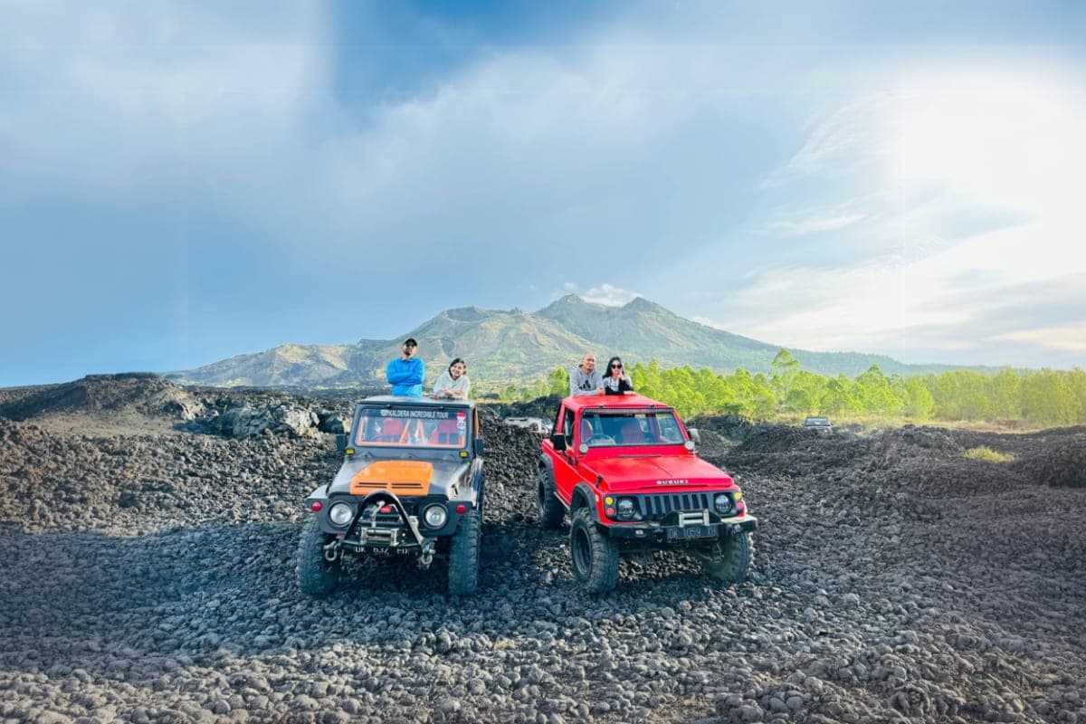 Black Lava Tour
