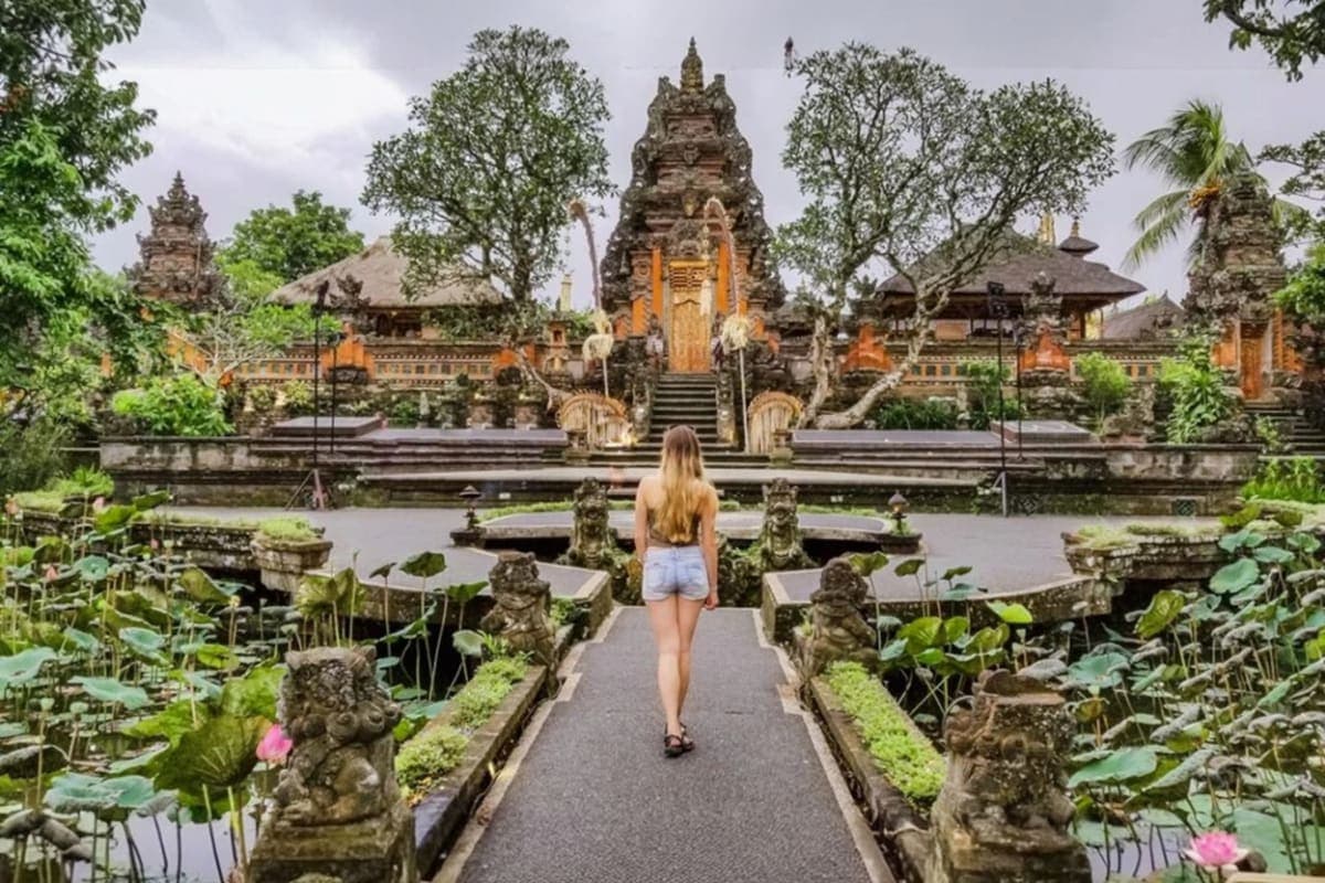 Bali Ubud Palace and Tirta Empul Private Full Day Tour