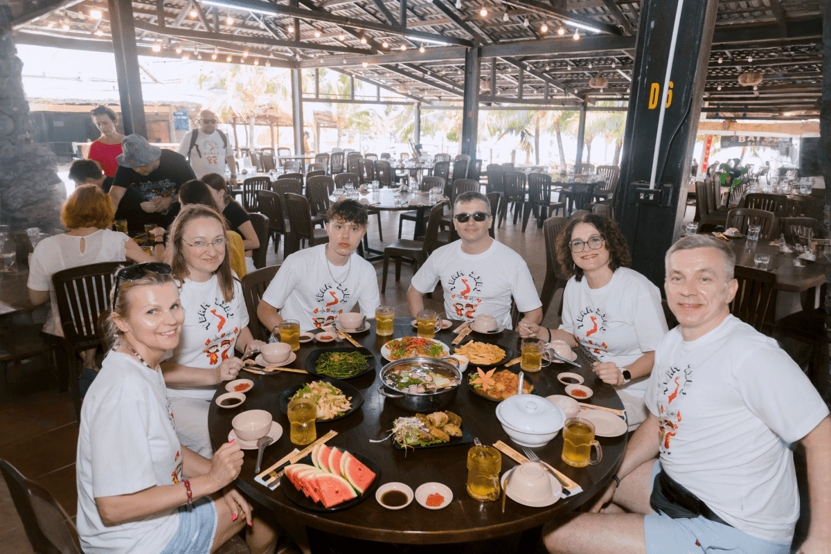 Phu Quoc South Island Tour with Sim Factory and Cable Car
