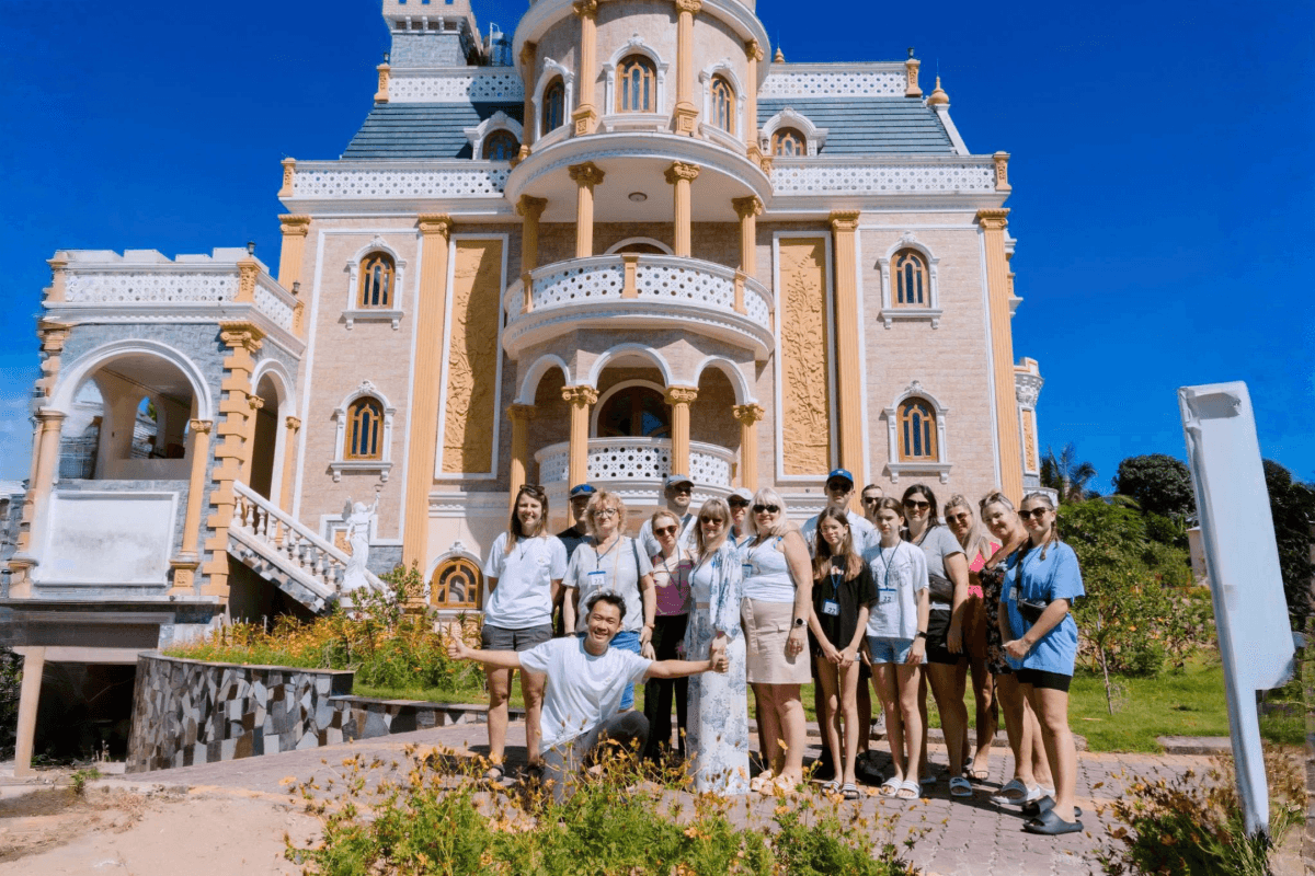 Phu Quoc South Island Tour with Sim Factory and Cable Car
