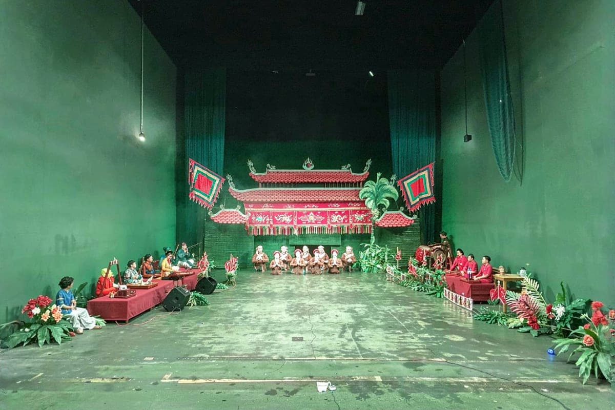 Lotus Water puppet show