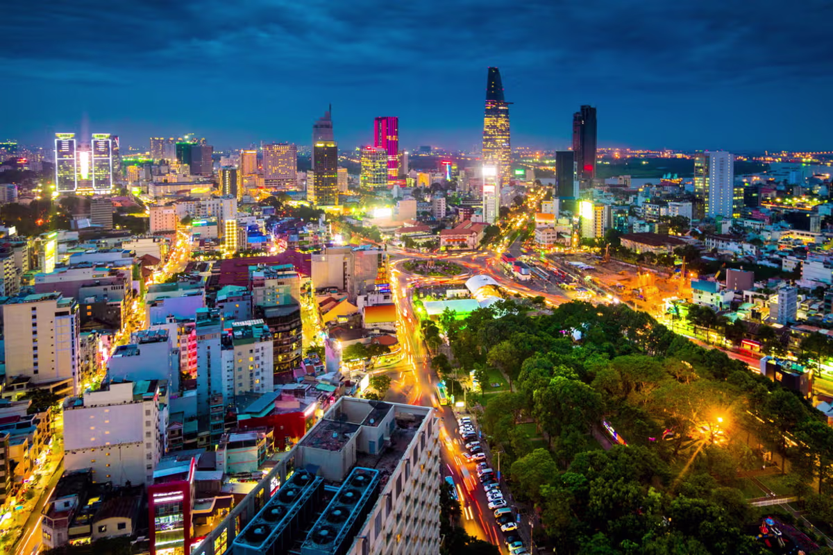 Ho Chi Minh City tour full day Sharing