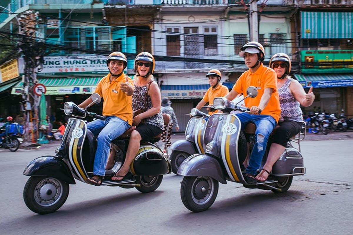 Sai Gon Street Food Tour By Motobike Sharing