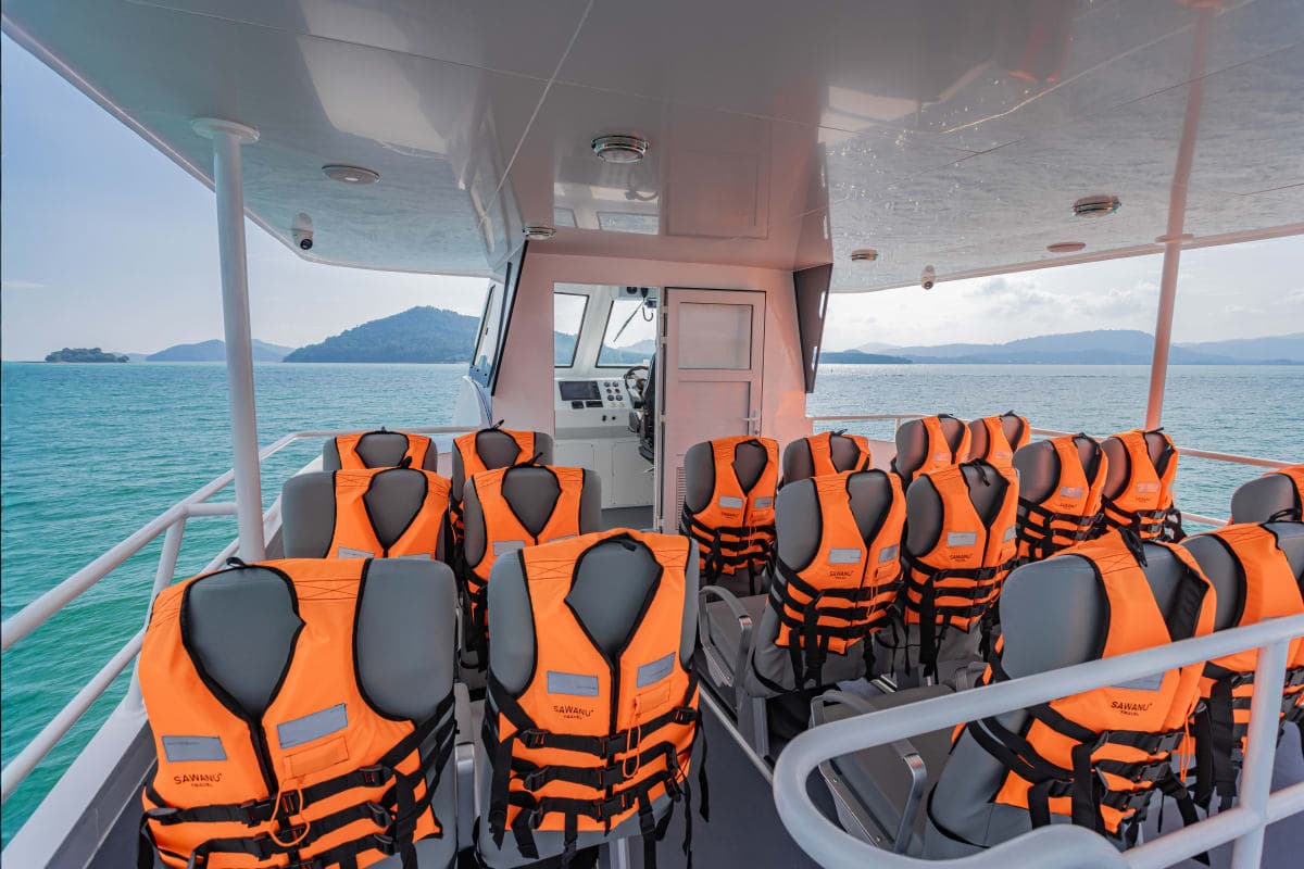 Semi Yacht Khai and Rang Yai Island Half Day