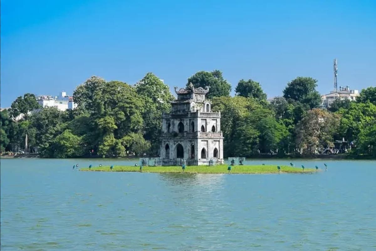 Hoan Kiem Lake
