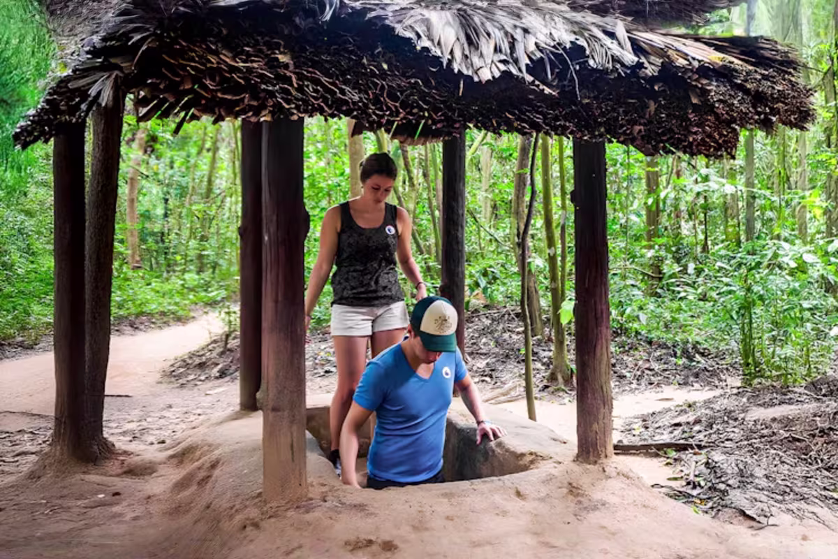 Cu Chi tunnel half day trip Sharing