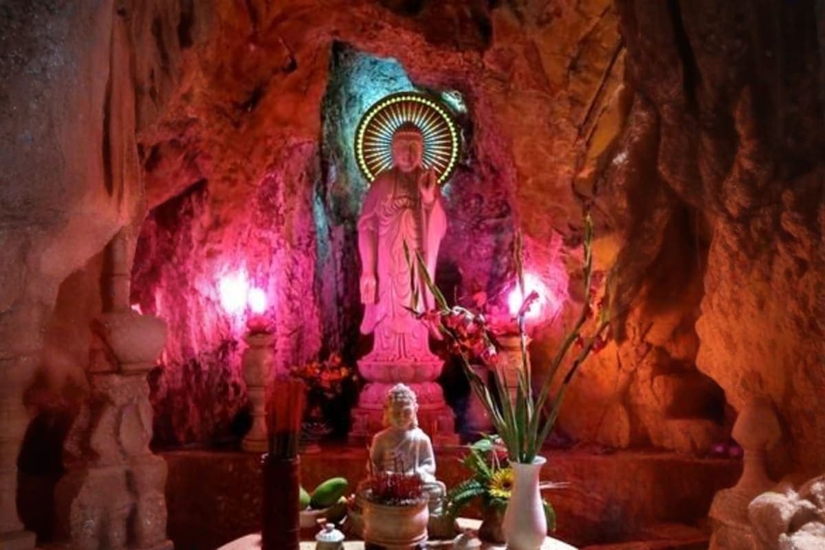 Linh Ung Pagoda Marble Mountains and Am Phu Cave Tour