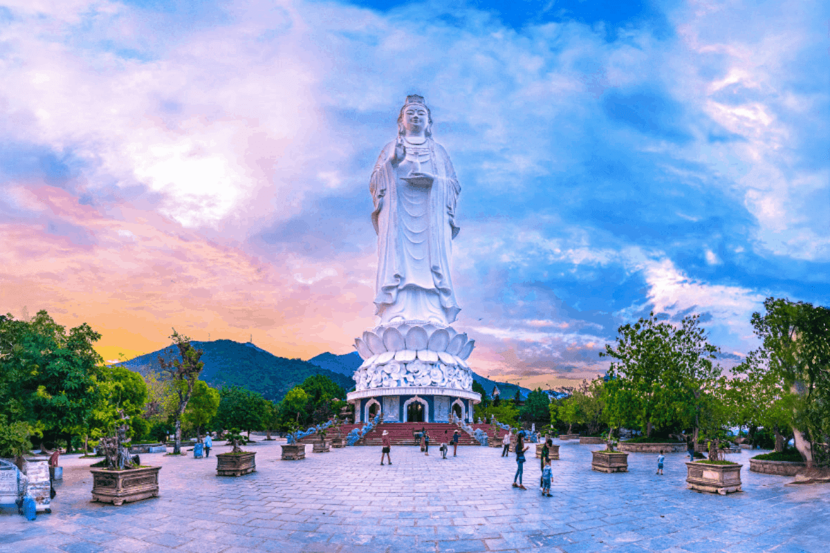 Linh Ung Pagoda ,Coconut Forest and Hoi An Tour
