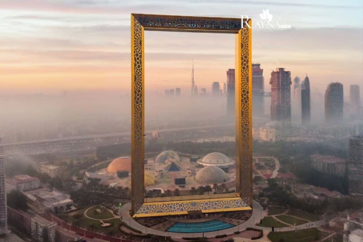 Dubai frame 3