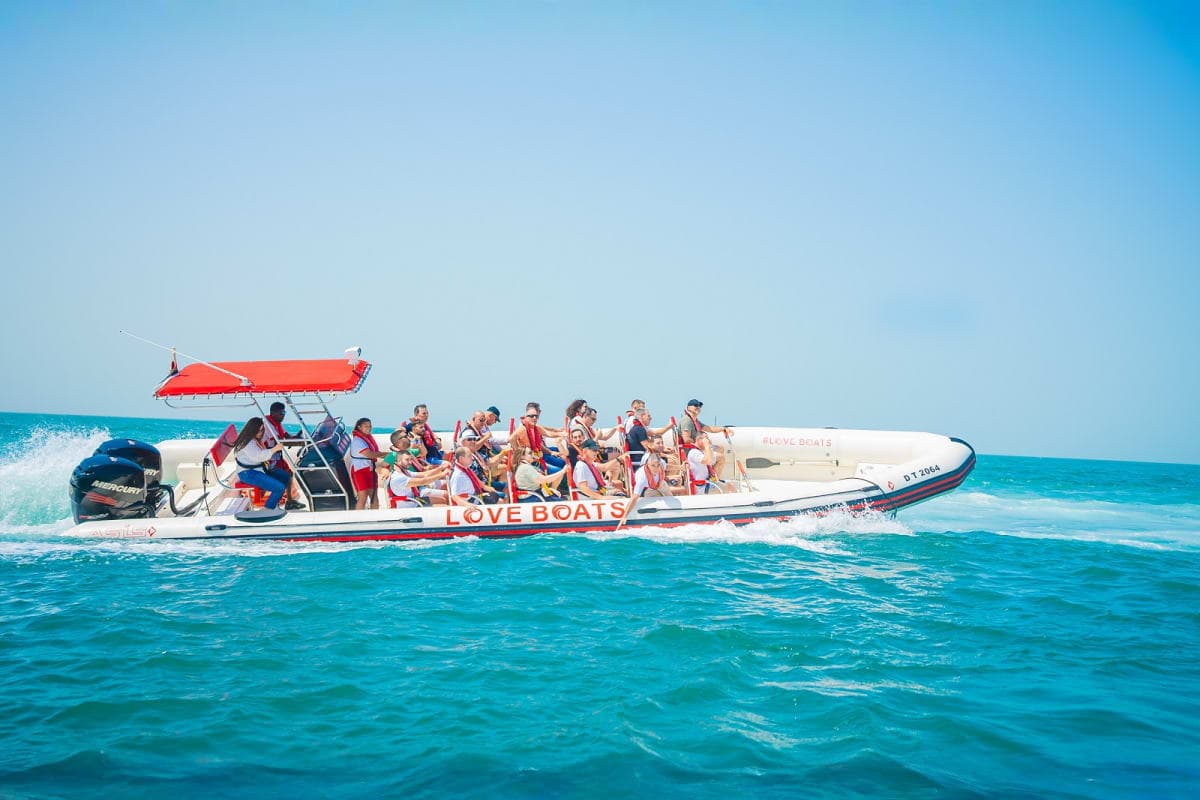dubai love boat