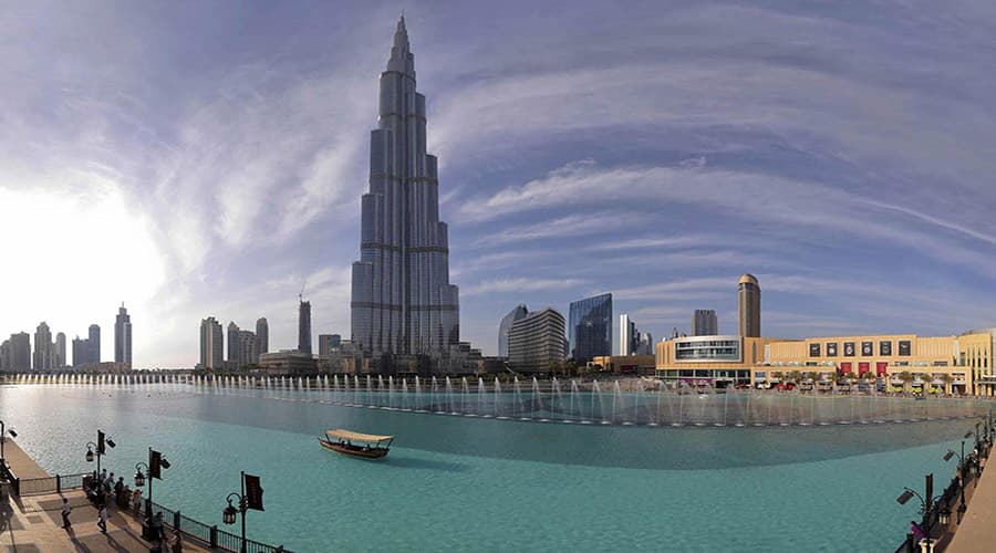 dubai fountain lake ride