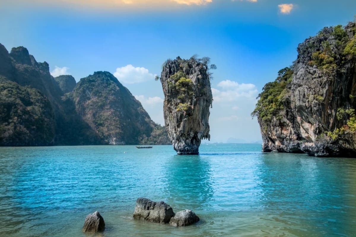 James bond island on speedboat