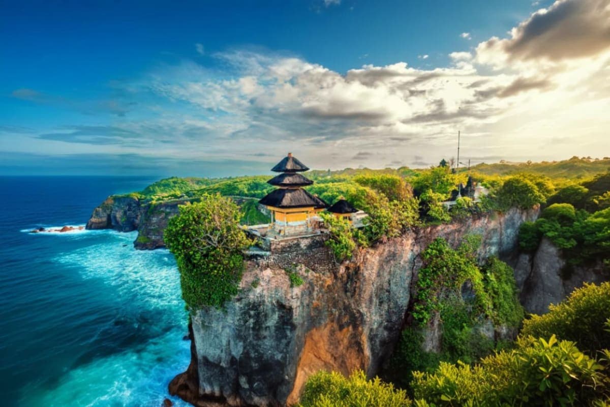 Uluwatu Temple with Kecak and Fire Dance Show